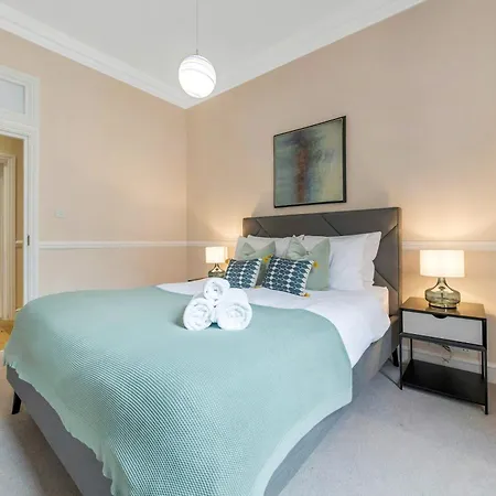 Spectacular 3 Bed In Berkeley Sq Mayfair London Exterior photo